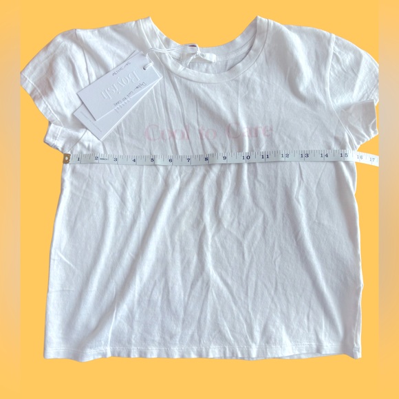 Boyish: Dylan Cool to Cool Cropped T-Shirt - Picture 4 of 5